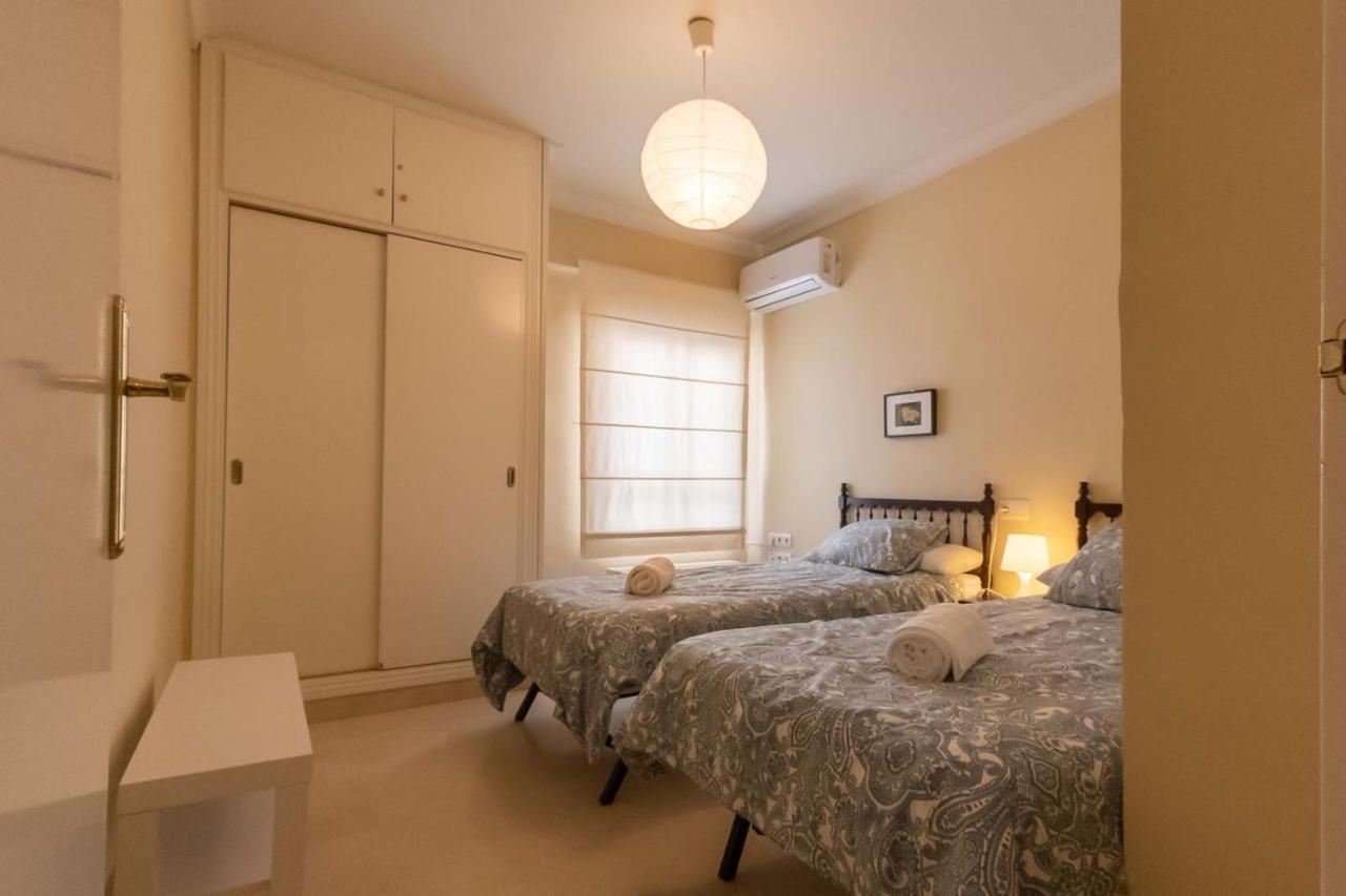 San Antonio Donkey Apartment Sevilla Bagian luar foto
