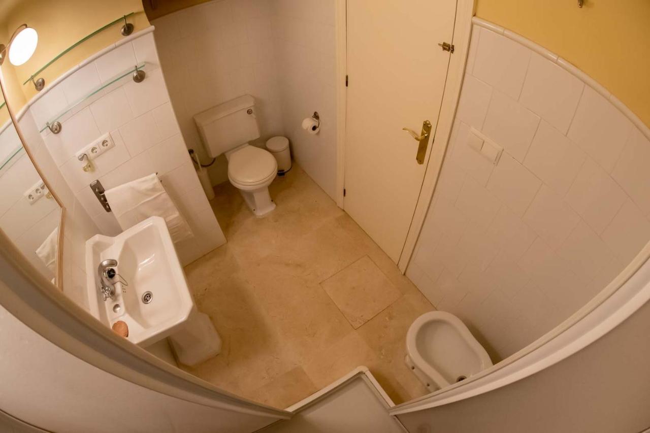 San Antonio Donkey Apartment Sevilla Bagian luar foto